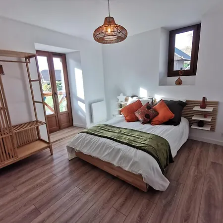 Cosy House *